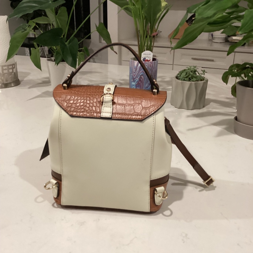 REDUCED NWT HOUSE OF HARLOW 1960 SHOULDER HAND BAG BACKPACK LEATHER ITALY - Picture 8 of 15
